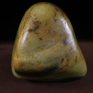 新疆530克重和田玉籽料原石把件黄沁籽料真皮玉石和田玉原石摆件雕件男士